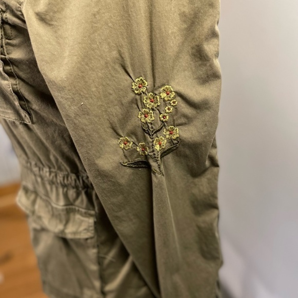 ☀️Green Embroidered Floral Embellishment Jacket - Picture 3 of 5